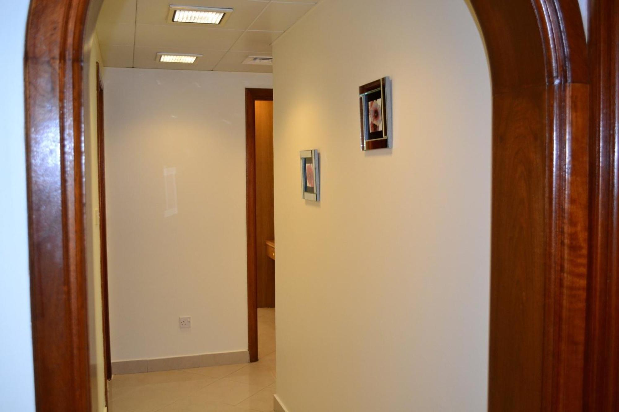 Abu Dhabi Plaza Hotel Apartments Екстериор снимка