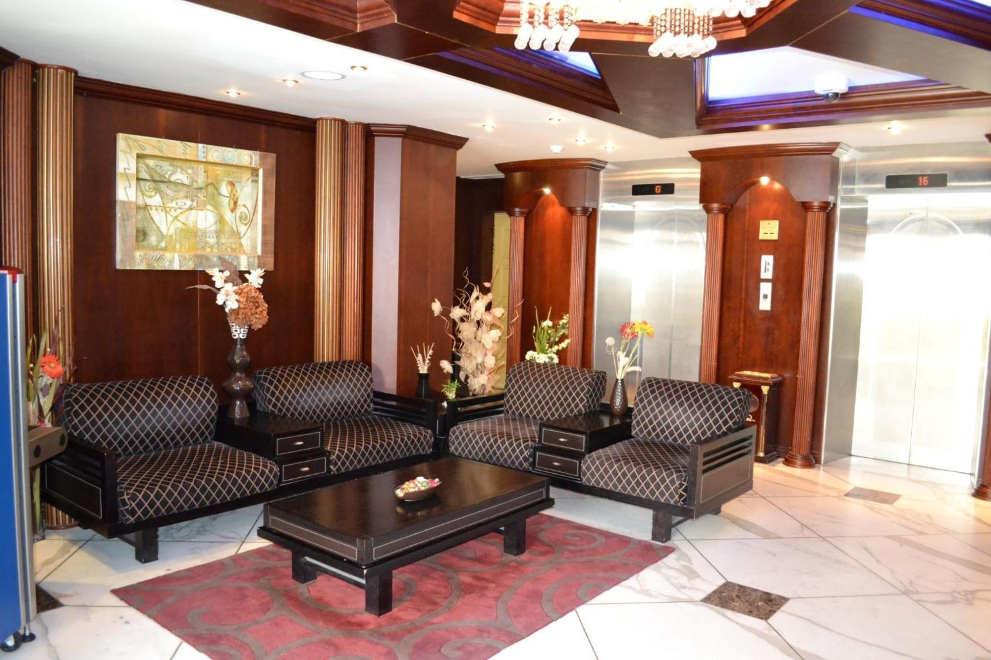 Abu Dhabi Plaza Hotel Apartments Екстериор снимка