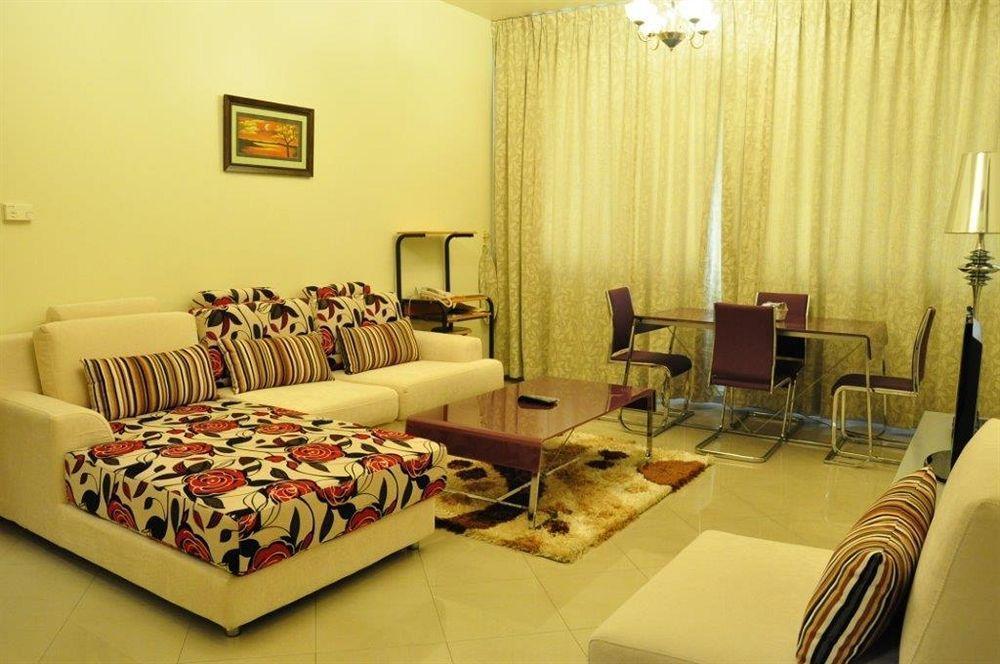 Abu Dhabi Plaza Hotel Apartments Екстериор снимка